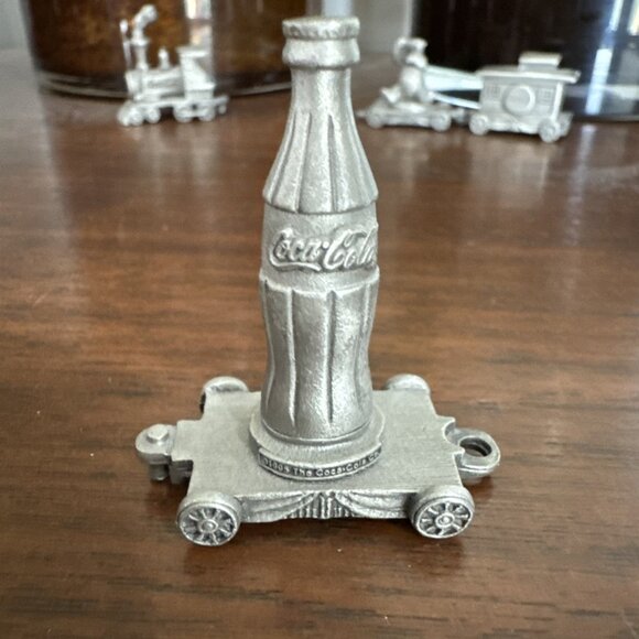 Vtg 1995 Mini Coca-Cola 4 Piece Train Set Engine #1 Bottle Bear Car & Caboose - Picture 8 of 16